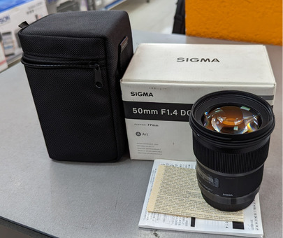 Объектив Sigma 50mm f/1.4 DG