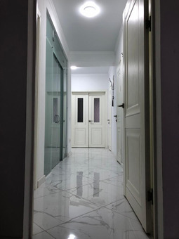 Срочно продаем 4х комнатную квартиру в Бишкеке по ул.Молдокулова. Дом новый, кирпичный, с ремонтом